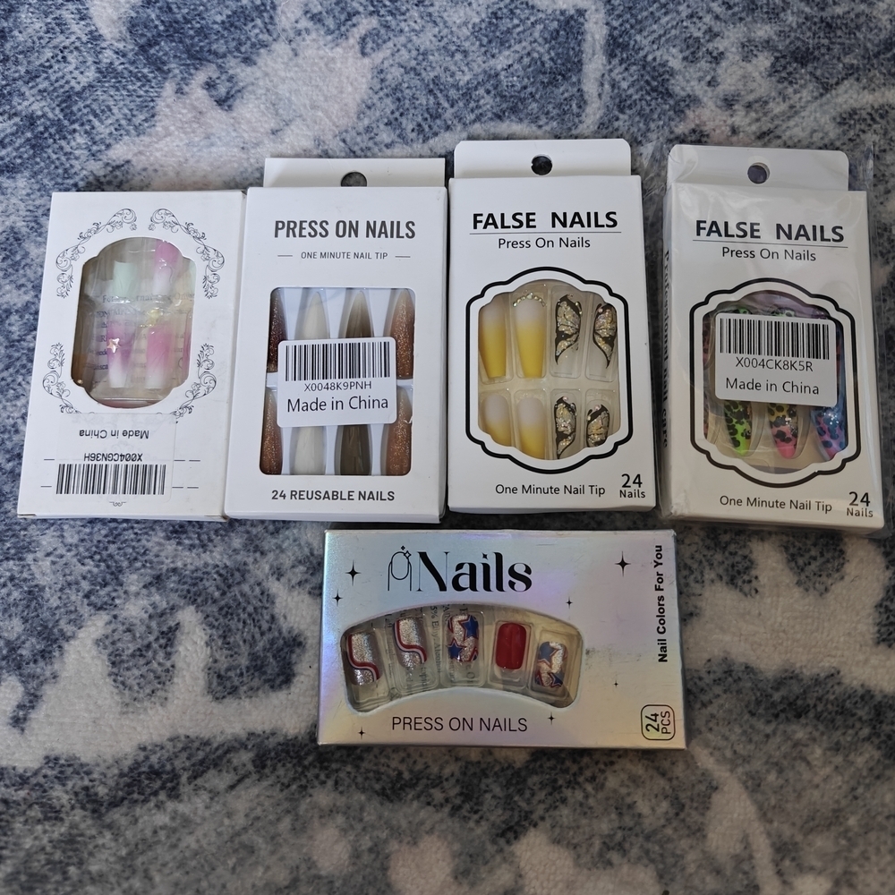 Assorted Press On Nails Set